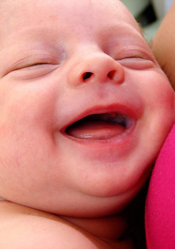 Kod male bebe obično nema potrebe za negom usne duplje